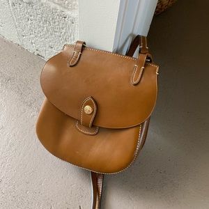 Dooney and Bourke saddle bag!! Crossbody